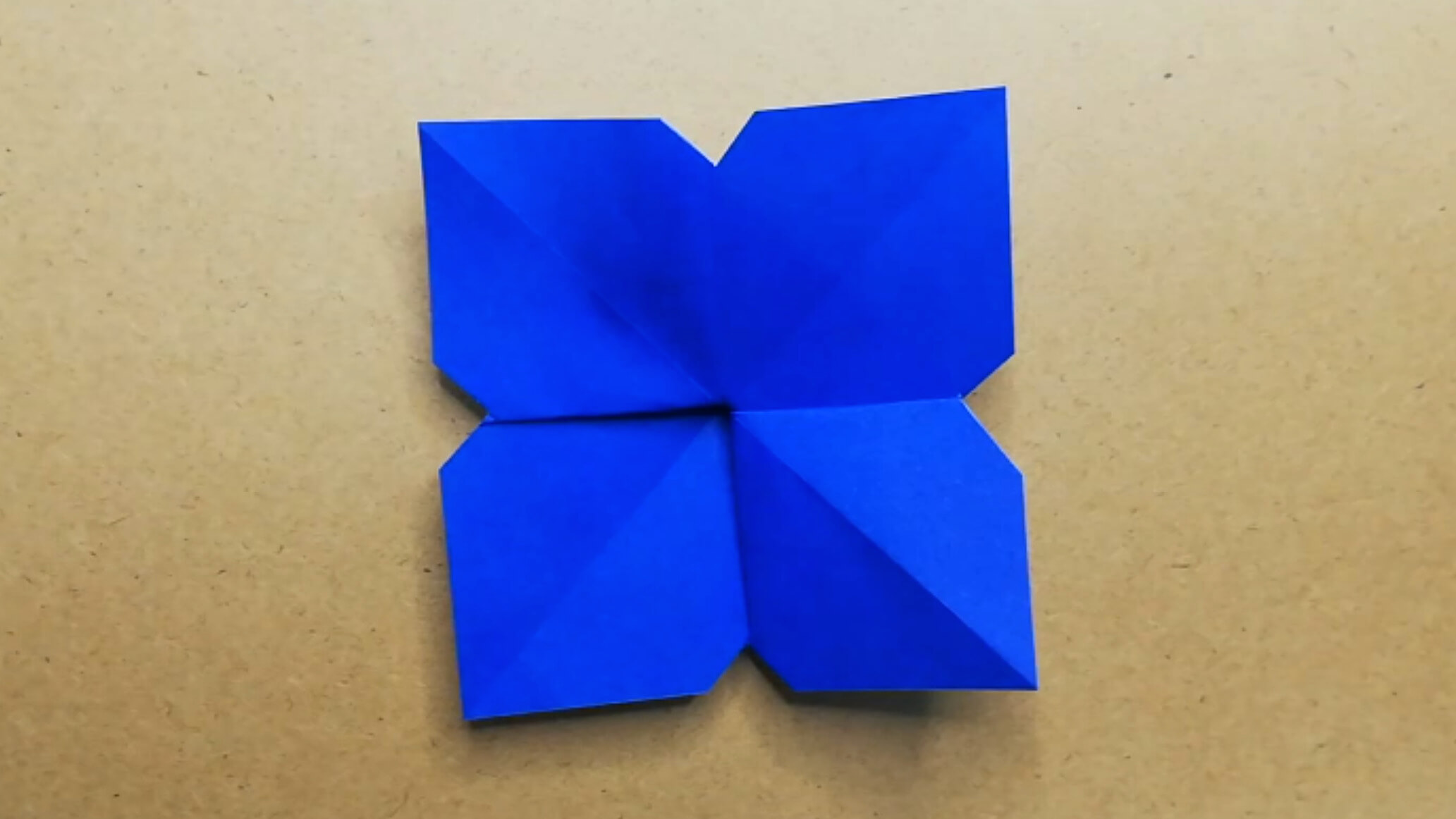 吉本芸人span マコトの一緒に折り紙 あじさい の折り方 動画 ほいくnote