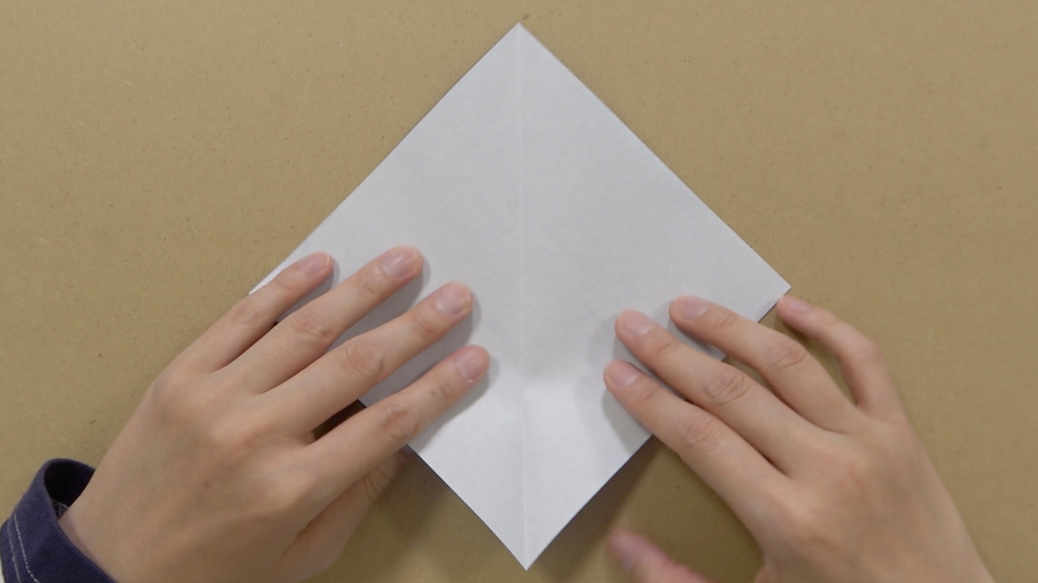 吉本芸人span マコトの子どもと折り紙 雪だるま の折り方 動画 ほいくnote