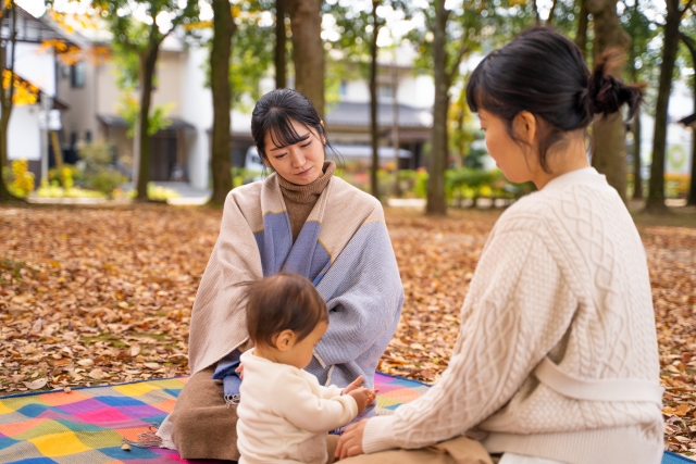 ママ友と公園